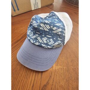 Columbia Hat Cap Womens Blue Patterned Lightweight Jogger Snap Back Ladies